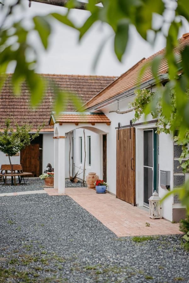 Landhaus Schaller Im Suedburgenland Maria Bild Dış mekan fotoğraf